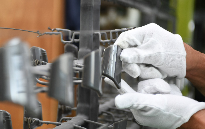 めっき治具取り付けの写真